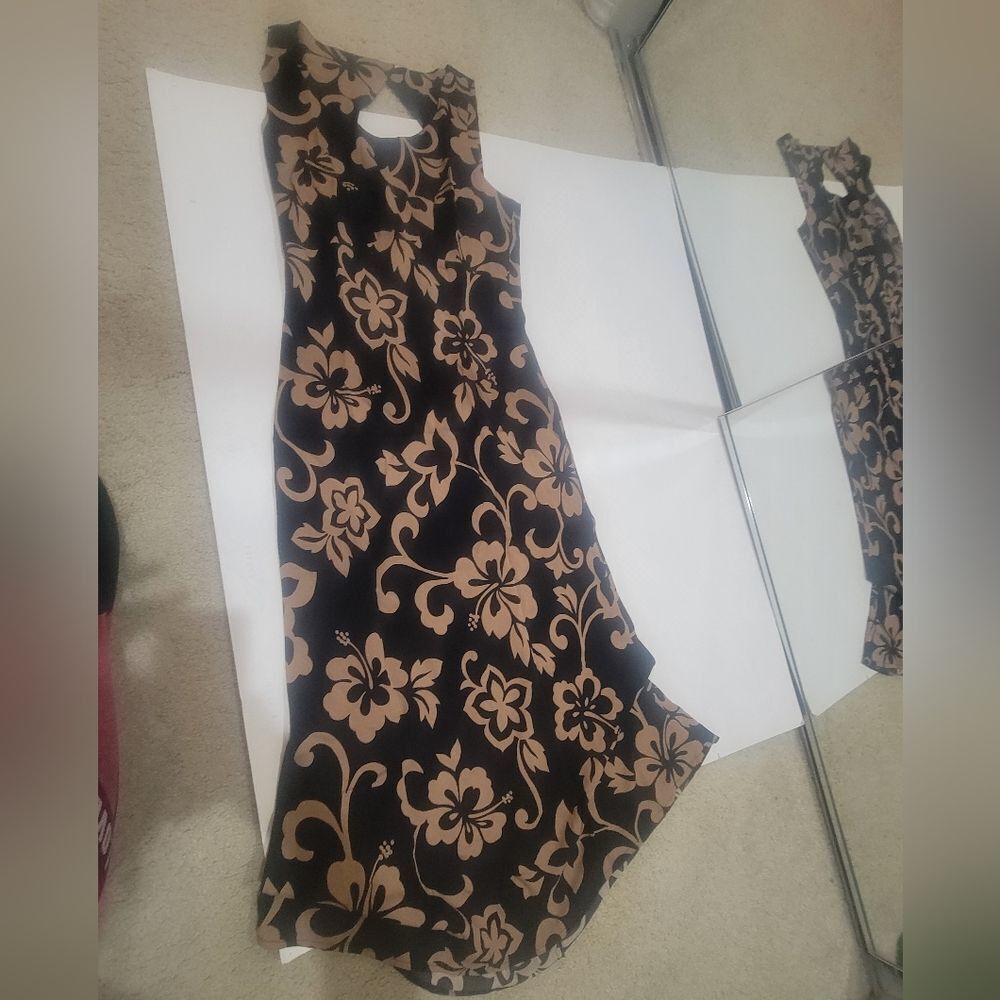 Princess Kaialani size 4 black and brown flower dress